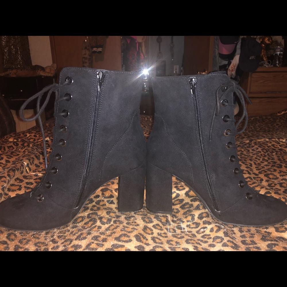Black lace up chunky heeled boots